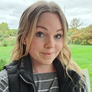 Meet your Posher, Denise